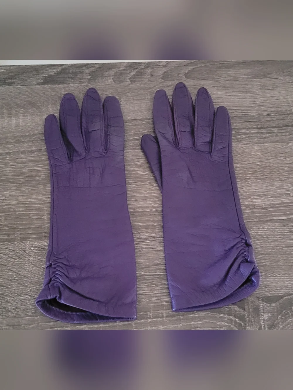 Vintage Leather Gloves Purple